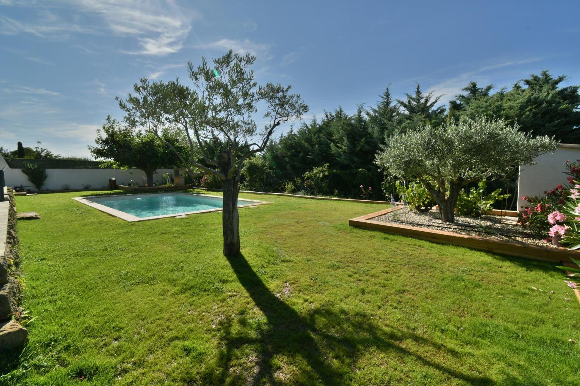 Une Nuit En Luberon Puyvert Exterior foto
