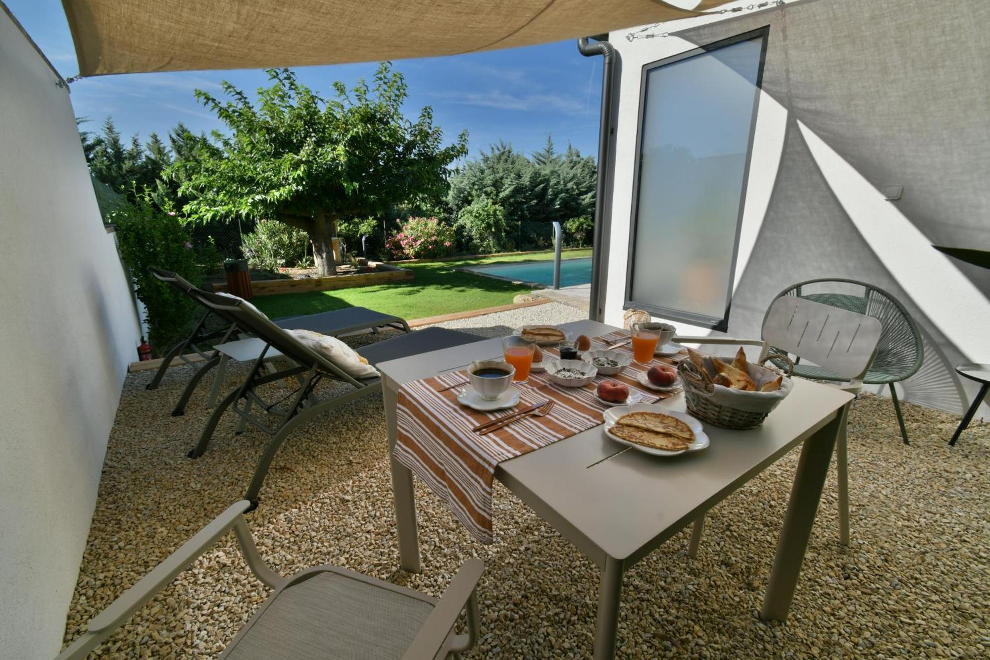 Une Nuit En Luberon Puyvert Exterior foto